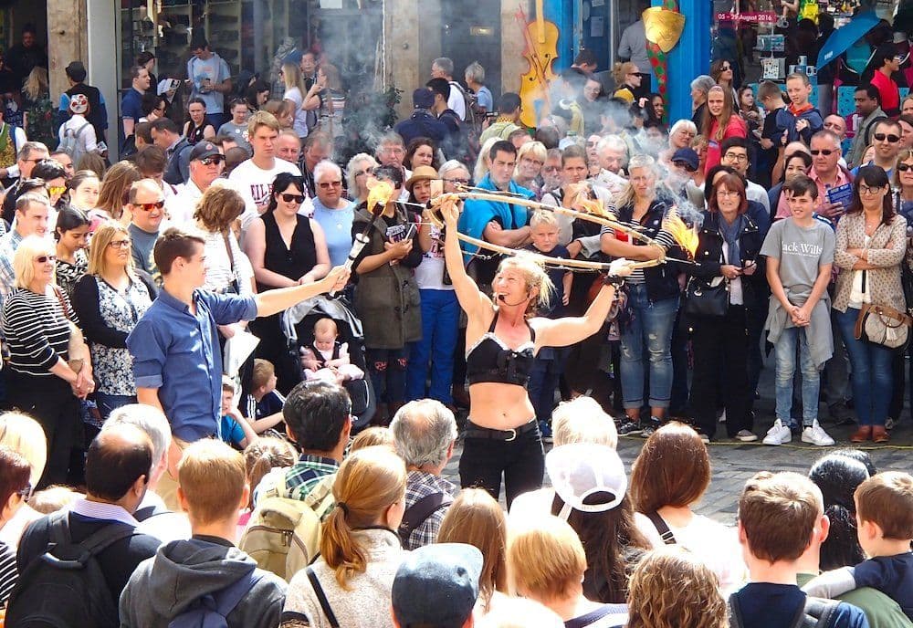 Scott & Beck – Street Performers
