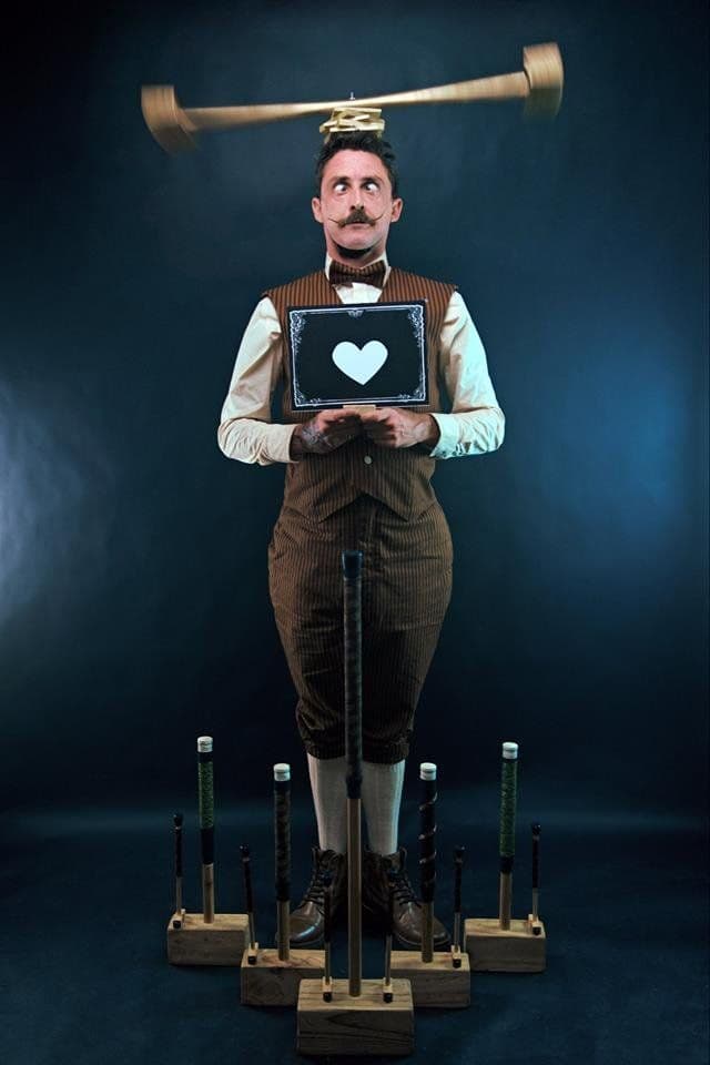 Juggling Mallet Show