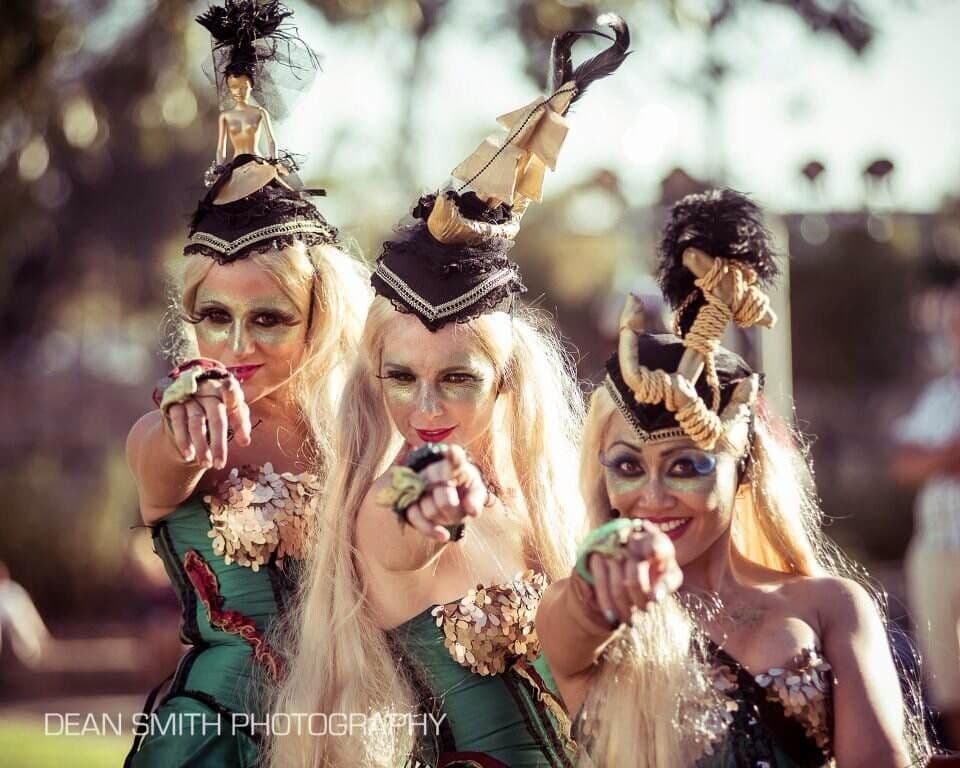 Roving Musicians – The Sirens