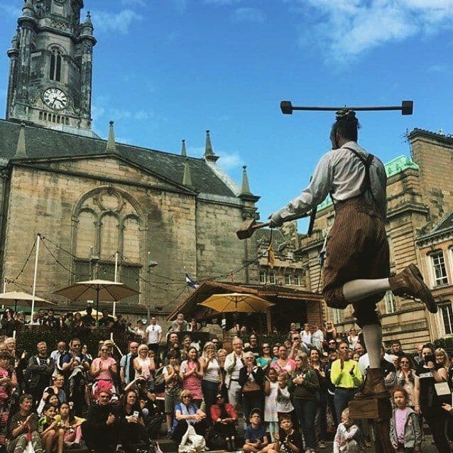 Juggling Mallet Show