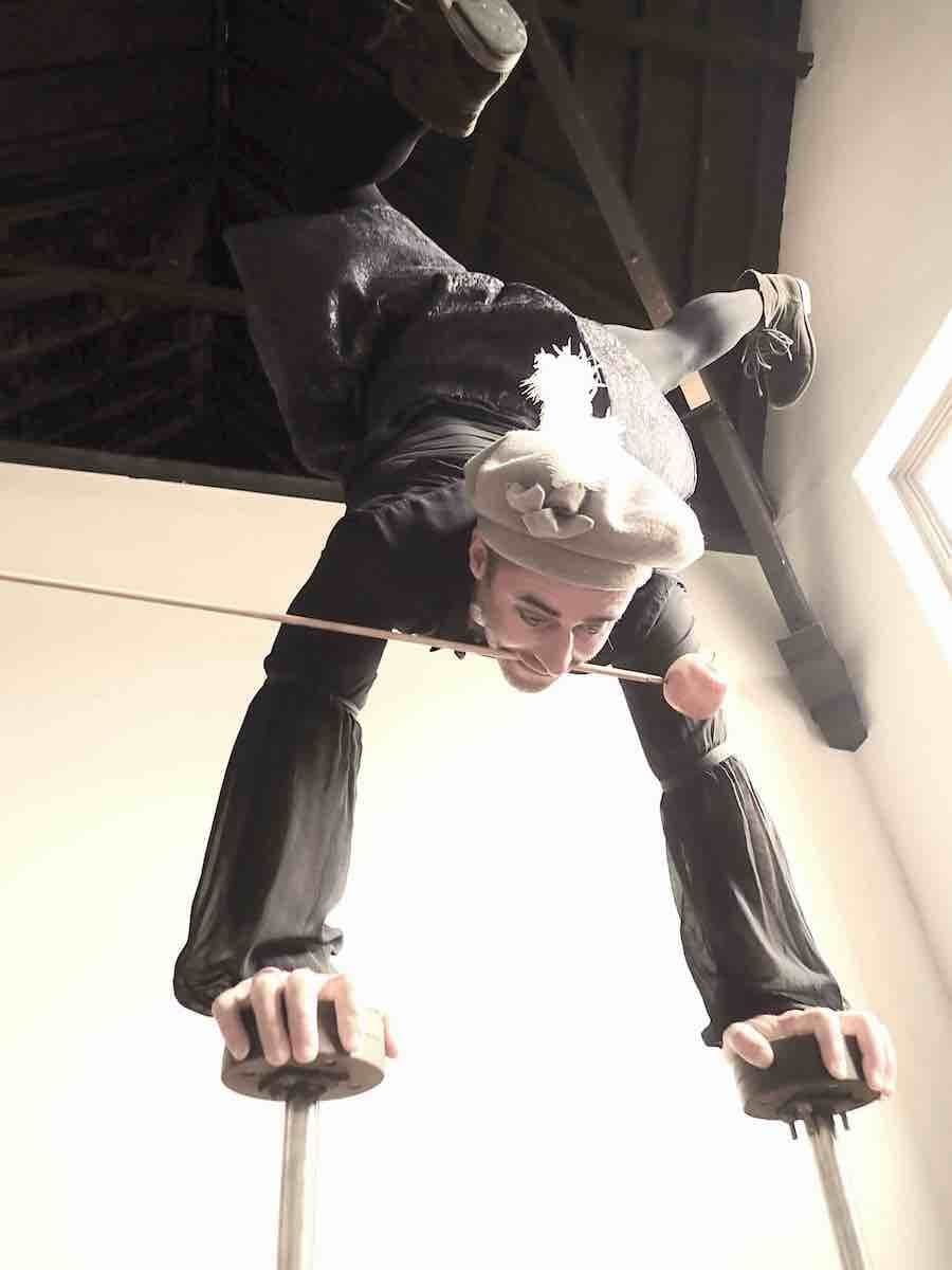 The Bard, Acrobatic Show