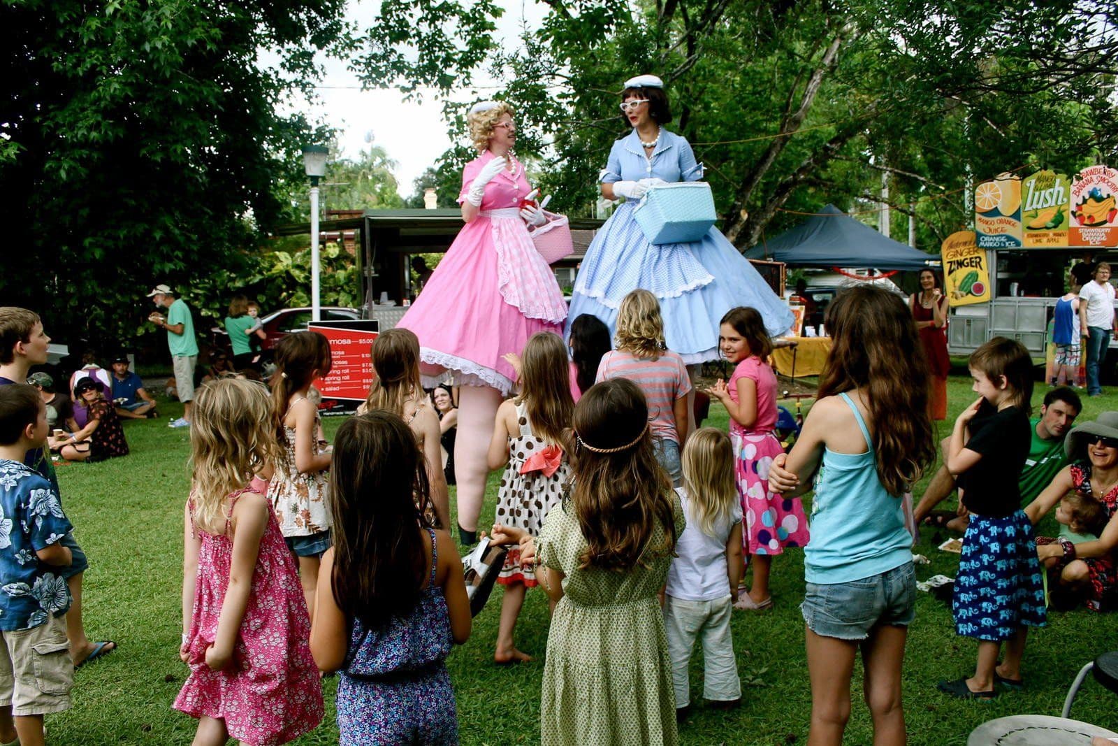 Comedy Stilts – Cupcakes