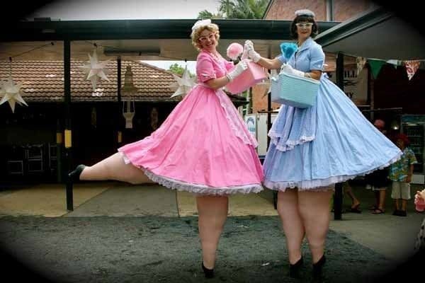 Comedy Stilts – Cupcakes