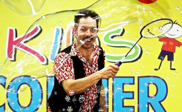 Bubble Show or Roving!