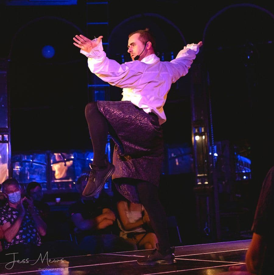 The Bard, Acrobatic Show