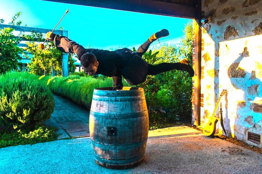 The Bard, Acrobatic Show