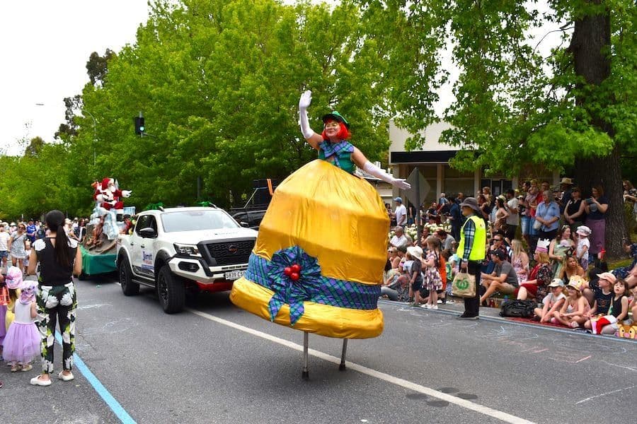 Christmas Roving Stilts, Stirling Pageant, Adelaide