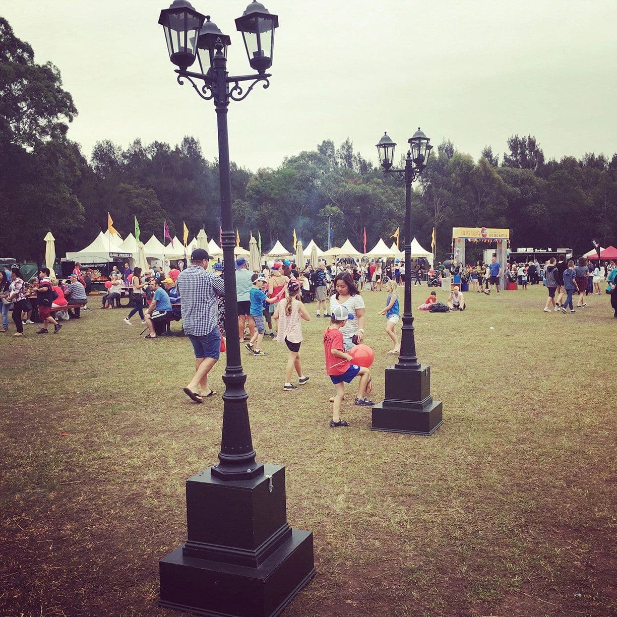 Speaking Lampposts