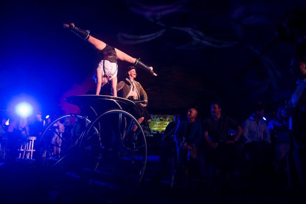 The Cyclopod roving stage