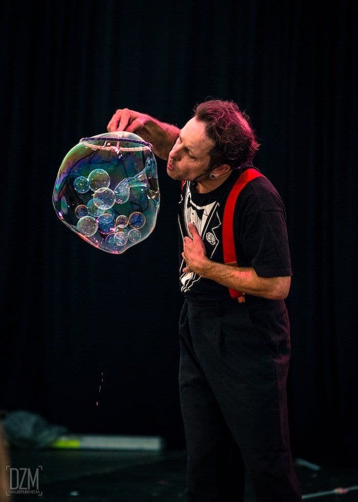 Bubble Show or Roving!