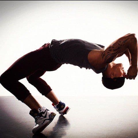 Acrobatic Breakdance Show!