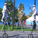 Cricketer juggler:unicyclists5
